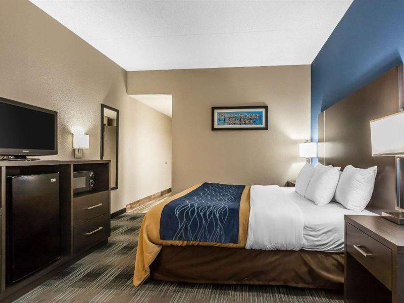 Comfort Inn Cleveland Airport Middleburg Heights Exterior foto
